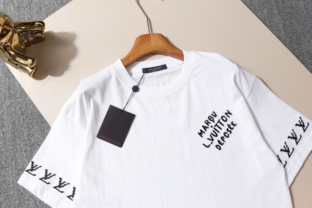 Louis Vuitton LV new cotton round neck short sleeved T-shirt, perfectly matched with embroidery on the chest, customized with top-quality pure cotton fabric