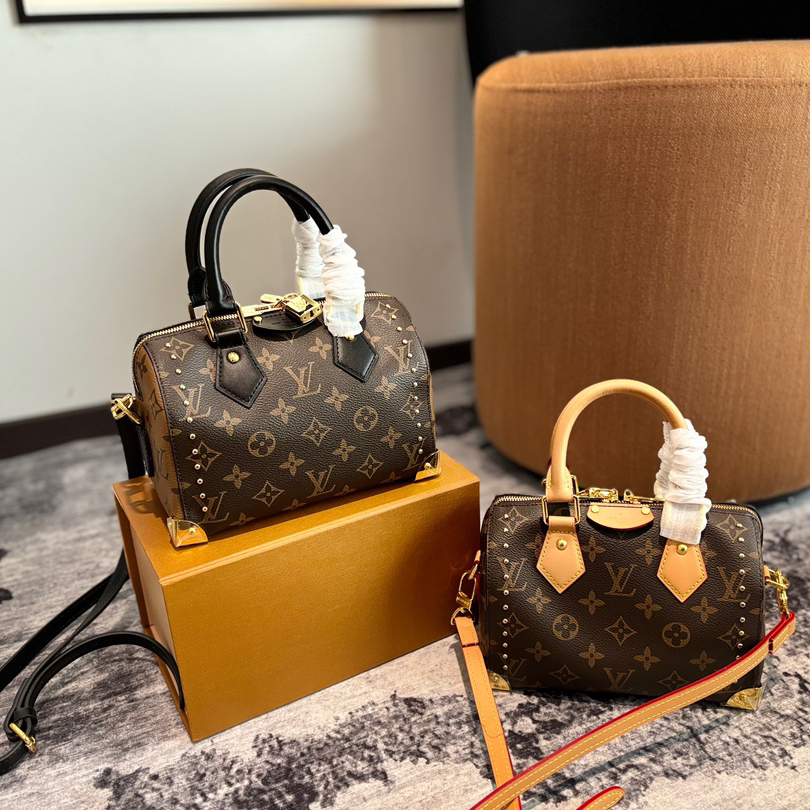 Louis Vuitton new LV small bag features classic hard box metal corners and rivet decorations on the bottom and sides, paired with leather chain handles