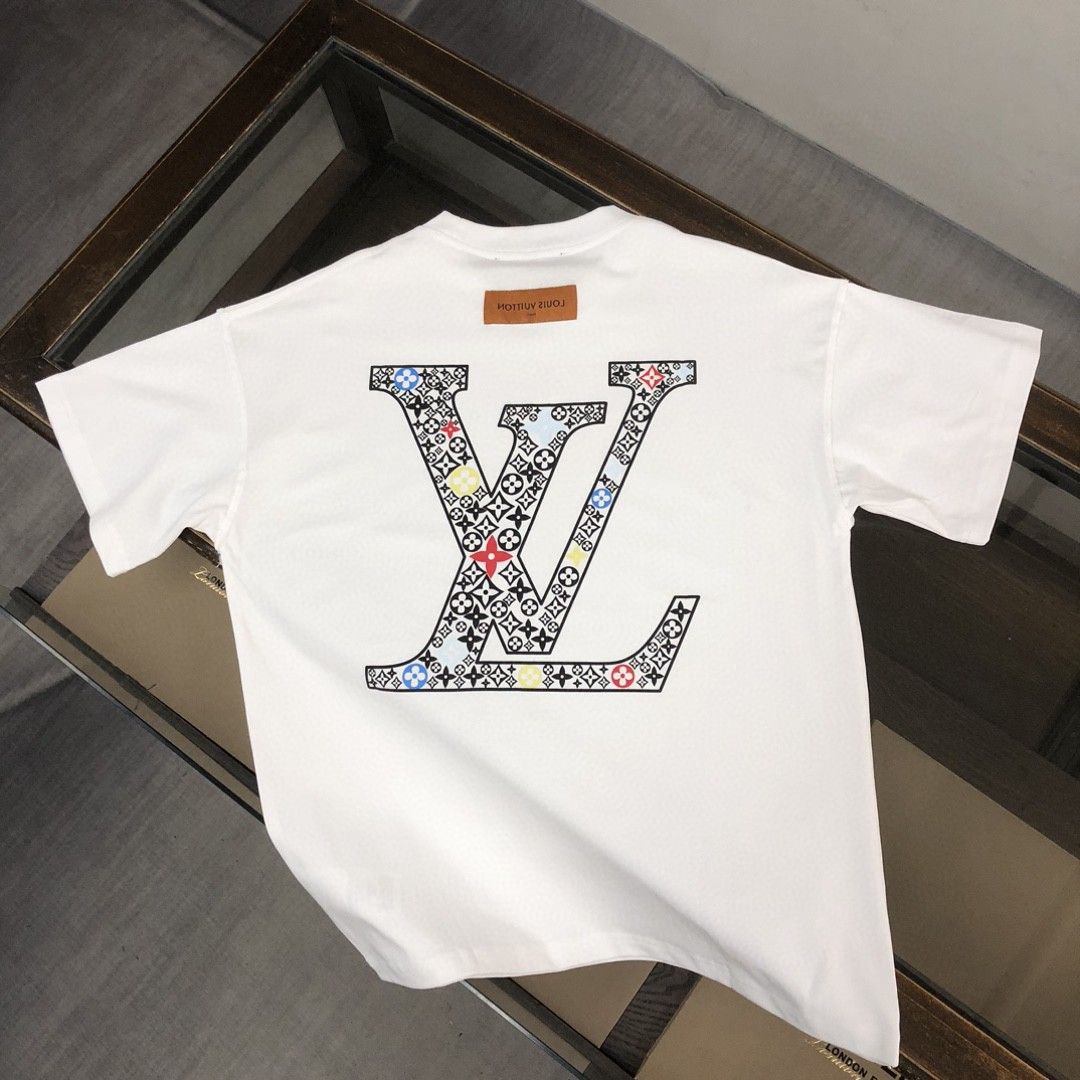 Louis Vuitton LV men's short sleeved T-shirt in black and white