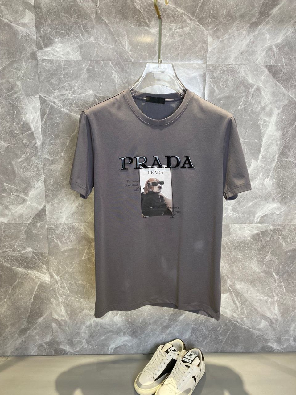 Prada Summer's new counter original series high-end elegant men's top casual business short sleeved round neck T-shirt