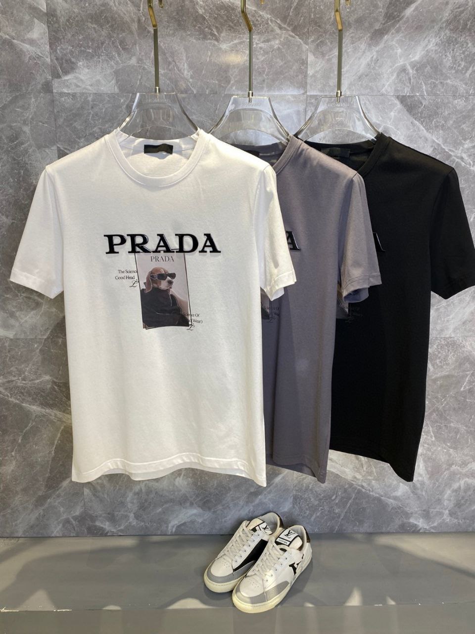 Prada Summer's new counter original series high-end elegant men's top casual business short sleeved round neck T-shirt