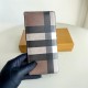 Burberry double fold wallet, decorated with Burberry plaid, lined with smooth calf leather material, 8 card slots, suitable for global banknotes R220