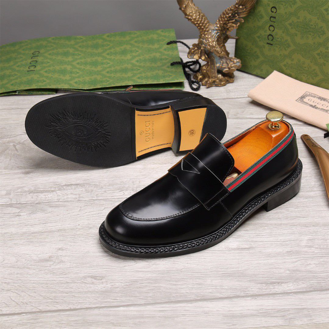 Gucci set leather shoes, with a top layer of cowhide and a classic leather outsole, including a full package packaging box