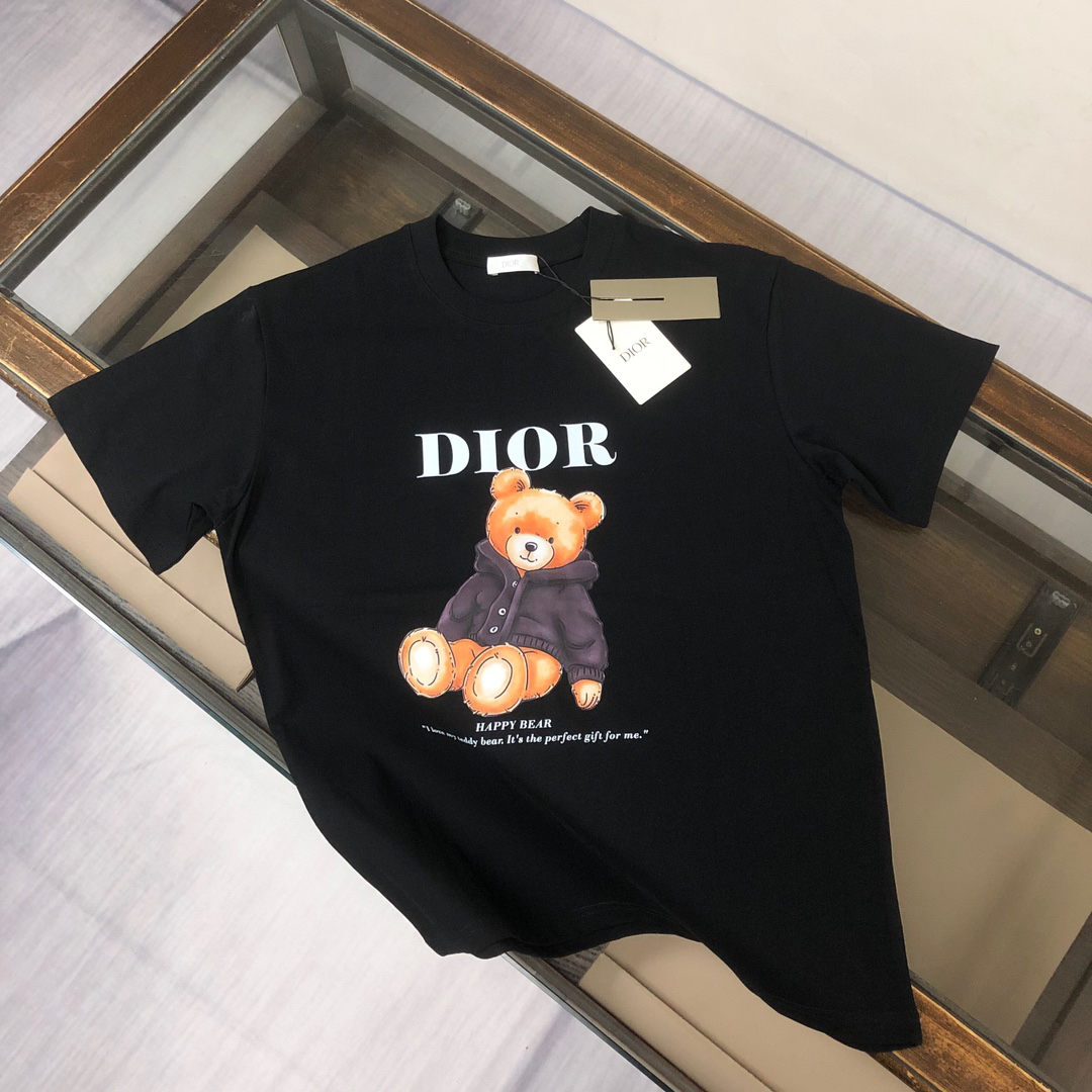 Dior's new short sleeved T-shirt with teddy bear pattern, on sale, comes with full packaging box