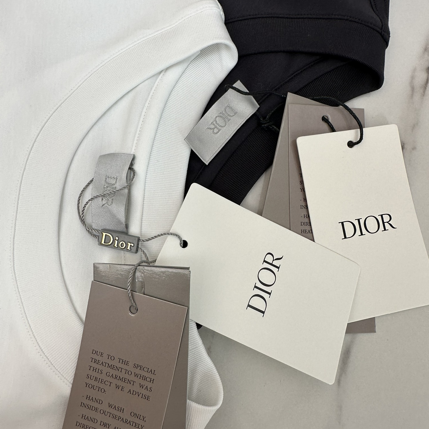 Dior's new CD embroidered short sleeved T-shirt, on sale, with full packaging box