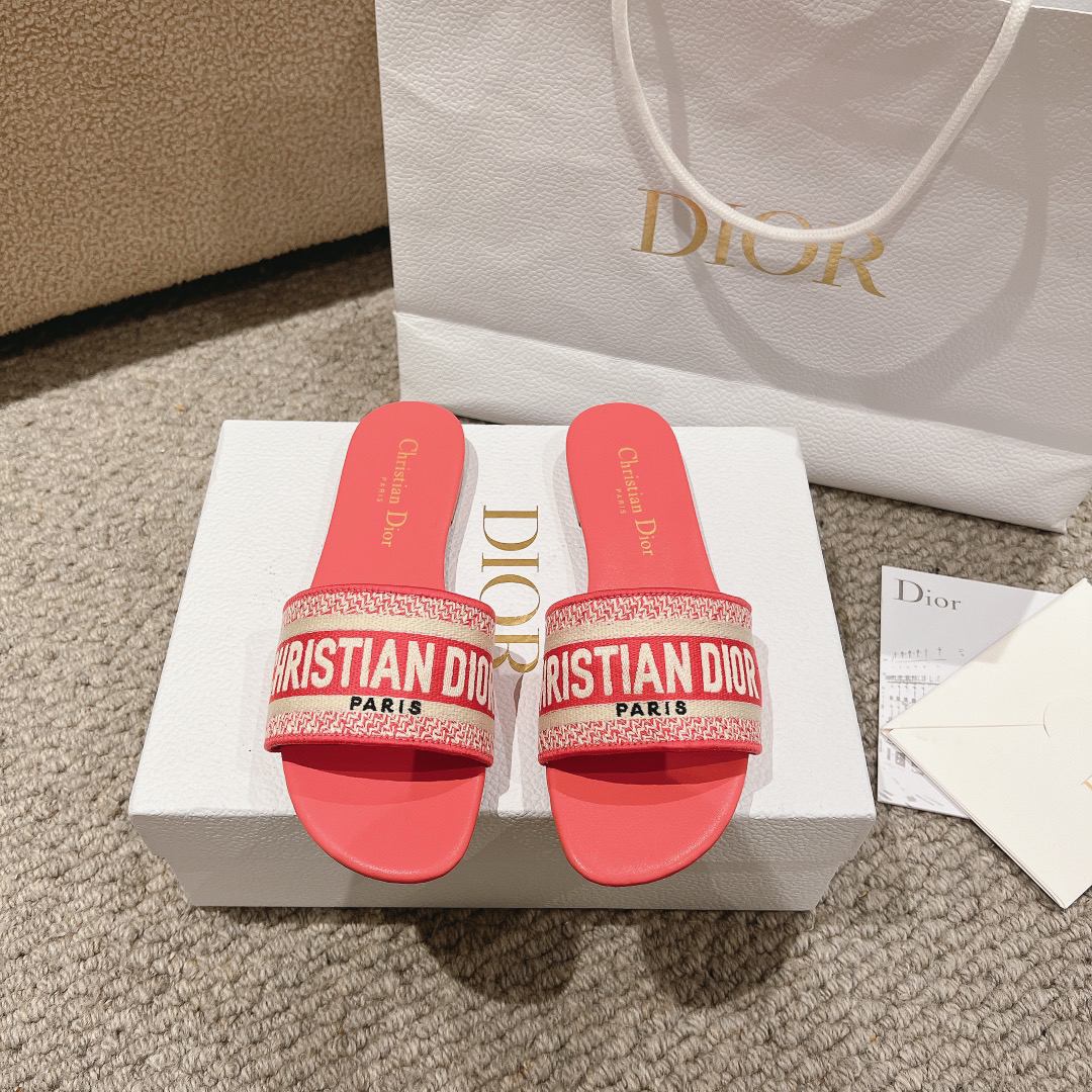 Dior letter embroidered slippers hot spring summer vacation series letter flat slippers