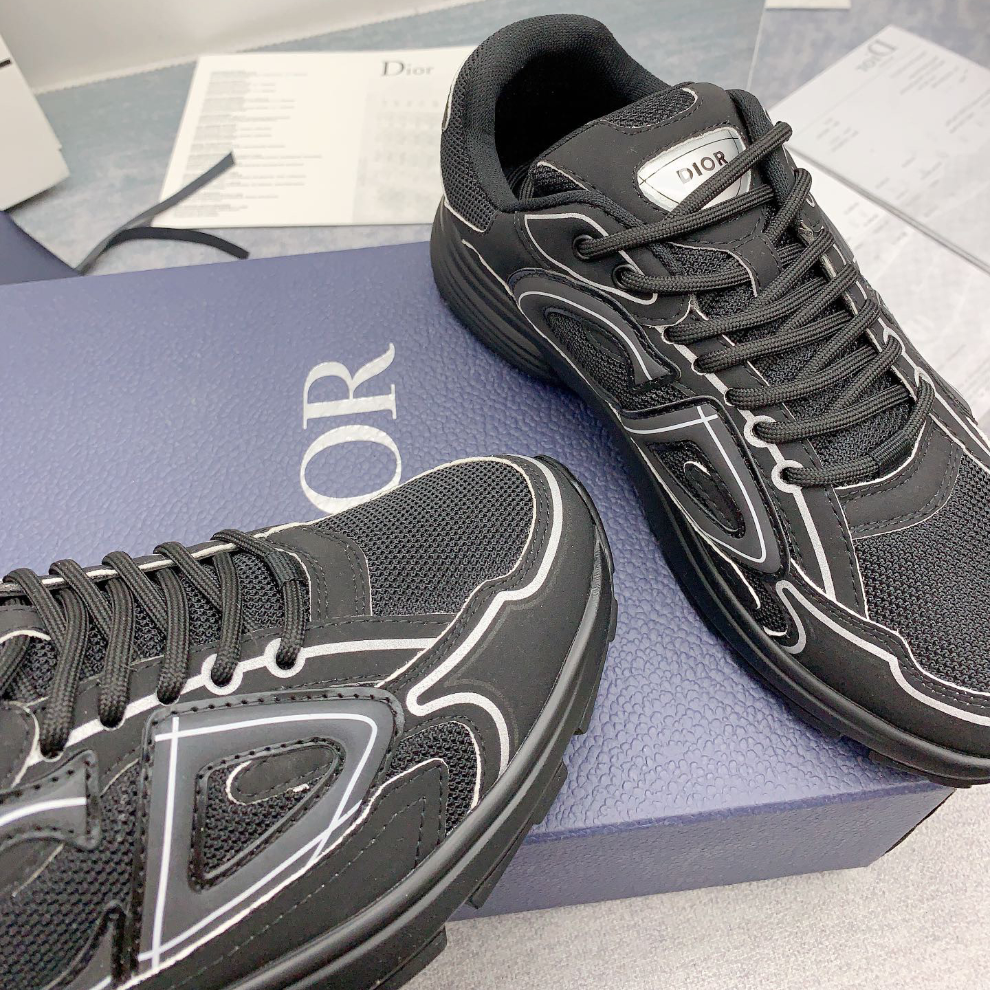 Dior casual sports shoes, original top of the line version with large sole at the counter, unisex, couple's style